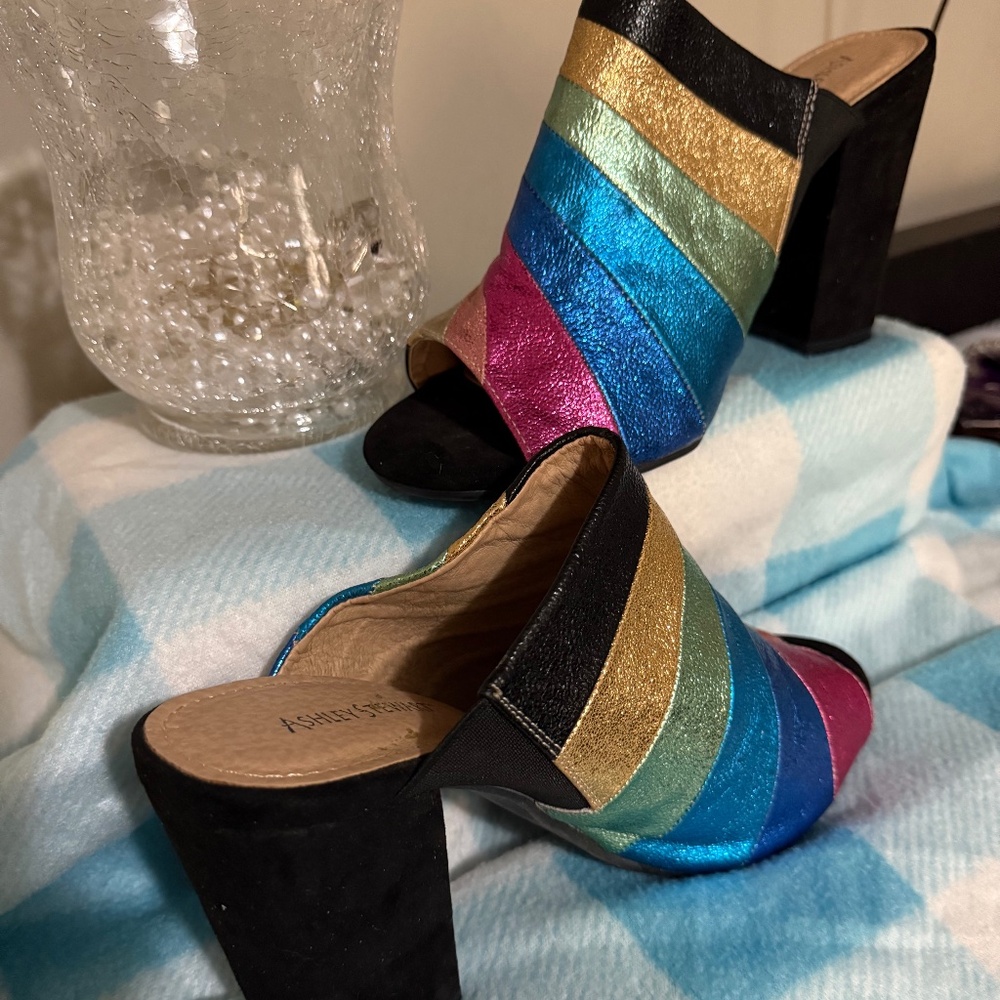 Multi color heels